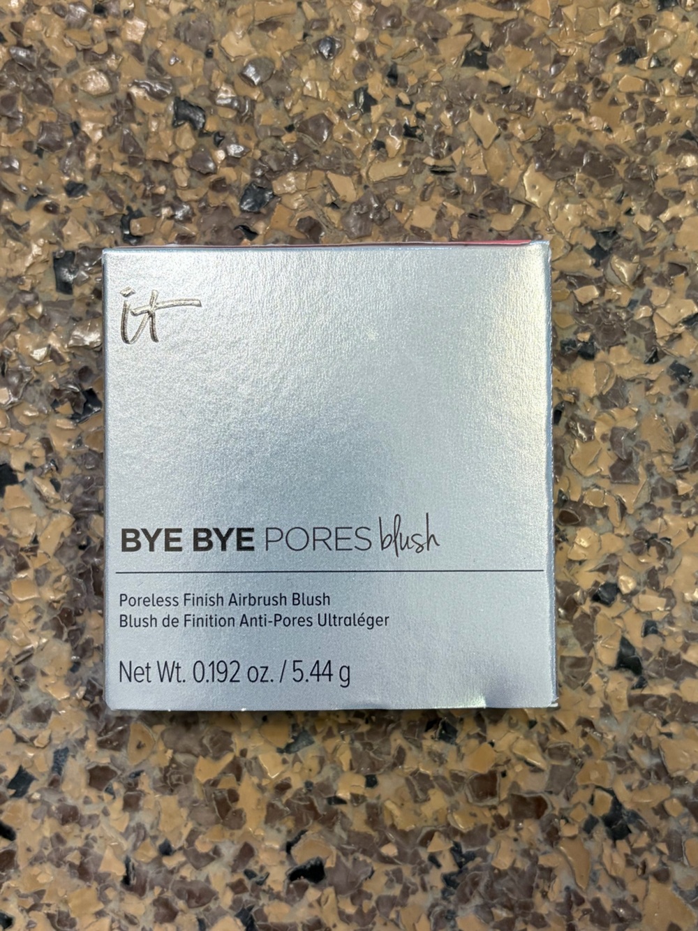 it cosmetics BYE BYE PORES blush